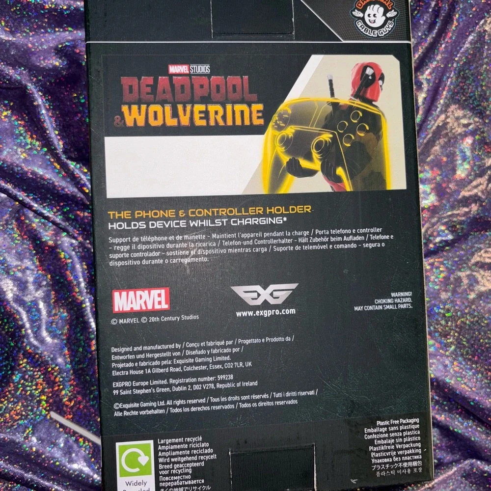 Marvel Deadpool Cheeky Controller Holder